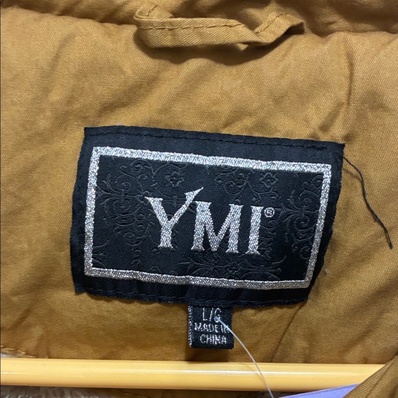 YMI Women's Brown Sleeveless Vest - Picture 2 of 3